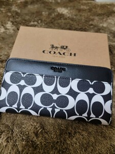 【1スタ】C-536 新品未使用 COACHアコーディオン ウォレット・シグネチャー キャンバス 並行輸入品