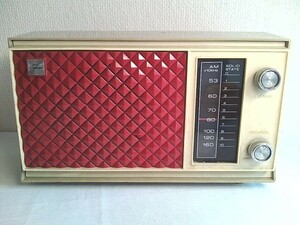 レア　昭和レトロ★TOSHIBA 東芝 SOLOD STATE RADIO　AMラジオ RH-556　日本製　赤★動作品