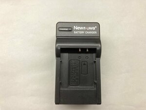 0345-O★Newmowa バッテリー充電器 TRAVEL CHARGER★CANON・NIKON等対応？★詳細不明中古現状渡し★