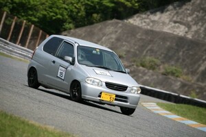 アルトna660レース仕様です。ロールバー車高調　　　フルバケなど抹消済み