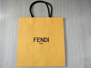 ◆送料無料◆FENDI フェンディ　ショッパー　紙袋　H35