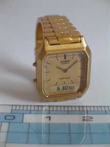 ★CASIO　ウォッチリングコレクション　カシオ　金　AQ-230GA-9　ミニチュア腕時計