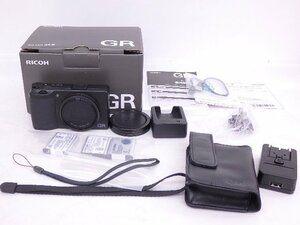 美品 RICOH/リコー コンパクトデジタルカメラ GR III バッテリー3個・ポーチ・説明書・元箱付 ◆ 6DFAC-1