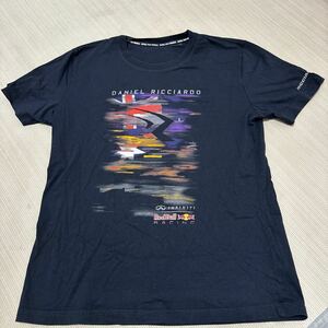 希少 正規品 レッドブル レーシング ダニエル リカルド Tシャツ サインプリント入 Lサイズ アルファタウリ ホンダ F1 RB