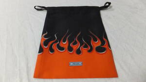 未使用品　PRADA　プラダ　ノベルティ品　巾着、巾着袋　オレンジ + 黒、ファイヤー、炎デザイン　Fire　海外から発送 