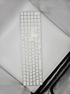 Apple Touch ID搭載Magic Keyboard（テンキー付き） (Appleシリコン搭載Mac用) - 日本語（JIS） - シルバー