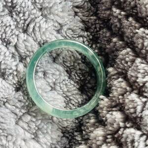 ミャンマー、天然翡翠A貨指輪 内径17.6 mm