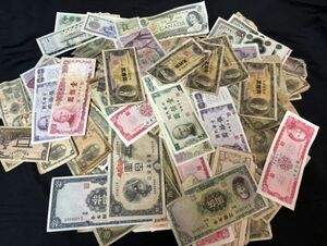 ☆外貨 旧紙幣 日本紙幣　外国紙幣 紙幣 まとめて　総重量324ｇ