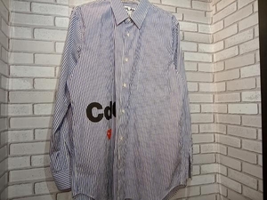 PLAY COMME des GARCONS AE-B102 ワッペン CdG ロゴ プリント ストライプ 長袖シャツ ブルー ホワイト シンプル モード デザイナーズ