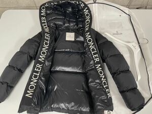 【正規輸入品】試着のみのほぼ未使用！付属品多数 19AW Moncler MONTCLA TG0 モンクレール モンクラ サイズ0 管33