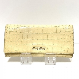 ミュウミュウ miumiu 長財布 - エナメル（レザー） アイボリー 型押し加工 財布