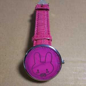 ◇うさぎがキュートな半透明アナログ腕時計 ピンク