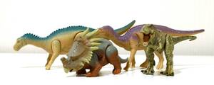 マクドナルド　　ダイナソ－恐竜3体＋ティラノザウルス1体　計4体　訳あり