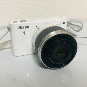 【美品】Nikon 1 J1 ダブルズームキット ホワイト ミラーレス カメラ レンズ交換式デジタルカメラ
