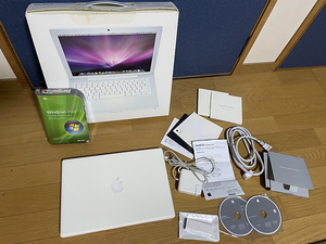 macBook MB062J/B　白　＋WindowsVistaソフト