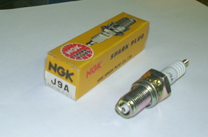 NGK　スパークプラグ　J9A