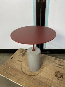 [325]　m.a.d.Furniture　PIER TABLE　ピアテーブル　アクセントテーブル　サイドテーブル　インダストリアル　レッド系　①