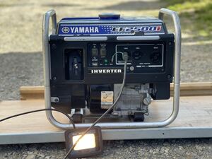 YAMAHA インバーター発電機 EF2500i 作動品　個人の自宅まで発送可