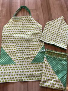 ●ハンドメイド●ゾウさん＊ぞう　子ども用エプロン＊三角巾＊巾着袋　サイズ130 黄緑色