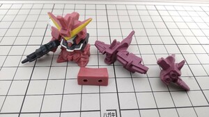 【ジャンク】ガンダムフルカラー　ジャスティス　ガンダムフィギュア　ガンダムSEED SDガンダム ガン消し ガシャポン