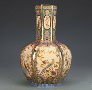 景徳鎮　花瓶　六方花瓶　琺瑯彩　清時代　雍正　粉彩　磁器　花柄　置物　装飾　収蔵　コレクション
