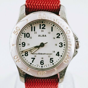 SEIKO セイコー ALBA アルバ 腕時計 アナログ V501-0CG0 時計 ヴィンテージ 3針 白文字盤 アクセ アクセサリー アンティーク レトロ