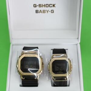 セール!! 新品 カシオ G-SHOCK GM-5600UG-9JF GM-S5600UGB-1JF ペアウォッチ ブラックxゴールド メタルベゼル メンズ レディース 腕時計