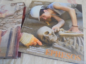 洋書世界遺産エフェソス　トルコの偉大な遺跡　考古学的発掘調査　壮大な写真集　残された文化と魅力　