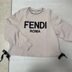 ほぼ未使用・美品☆正規品　FENDI フェンディ　ロゴ　リボン　 トレーナー