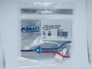 AMP TOOLLESS WHITE CAT 5E RJ45 JACK 1116604-3 複数購入可能