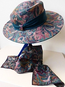 ◆モードお帽子/ ドイツ製/シーベルガー/スカーフ付お帽子/深緑紫ボタニカルプリント/ サイズ　M