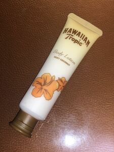 即決!ハワイアントロピック/HAWAIIAN Tropic◆ボディローション/シルキーココナッツ◆40ML/シアバター/ココナッツオイル/ハワイ/ハワイアン