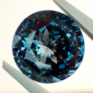 【極上/トップカラー】8.49ct ロンドンブルートパーズ ルース ラウンドカット 1Pc 大粒【新品】品番:2403145