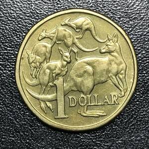 ★世界 海外 外国 コイン 硬貨！1984年！オーストラリア 1ドル/1DOLLAR 1枚！エリザベス2世 カンガルー AUSTRALIA！★管理番号1064