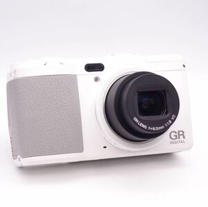 【ショット数152回】 RICOH GR DIGITAL IV ホワイトエディション コンパクトデジタルカメラ 限定10000台 リコー 純正バッテリー付属