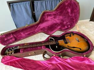 Gibson ES-135 セミアコ