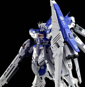 RG HI-νガンダム　完成品　1/144 ガンプラ ハイニュー 塗装済