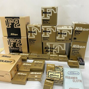 NIKON ニコン 未使用 2台「F2とF2Photomic S」レンズ７本 フルセット ジュラルミンケース付 希少セット 1973年製 コレクター品