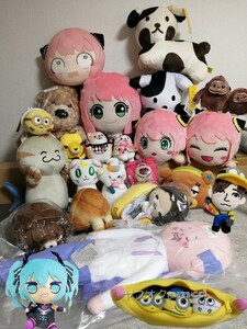 【ぬいぐるみ 大量 まとめ売り26個】スパイファミリー、ミニオン、ブルーナ、スージーズー、ディズニー、初音ミク、もちしば　他