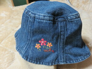 MIKI HOUSE ミキハウス ハット 帽子 ぼうし 帽子 デニム地 サイズ52㎝ 綿100％ 刺繍 かわいいです ユーズド品