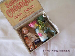 小さくて可愛いもの＊vintage miniature＊お人形さんのおもちゃ＊パリの蚤の市＊パリアンドール＊ブロカントセット＊薔薇ケトル