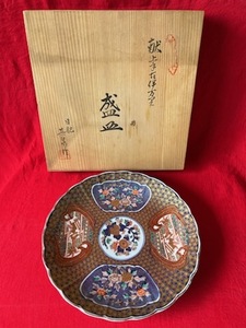 日肥 其泉 昭和年製 古伊万里 献上手 花唐草絵付輪花形盛皿 直径30cm 共箱 古美術品