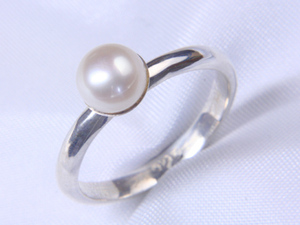 ♪【送料無料】バリ島からすてきな大粒真珠のリング（SR011）