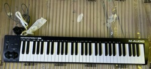 M-AUDI KEYSTATION61 MK3 MIDIキーボード コントローラー 61鍵盤 電子ピアノ 動作未確認　付属品は画像の通り