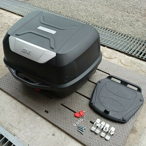 GIVI ジビ バイク用 リアボックス モノロック 43L E43NTL 95339 美品