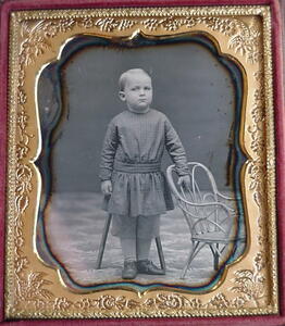 銀板写真 ダゲレオタイプ 幼児 固定具 椅子 子供 ガラス写真 古写真 ケース 西洋 アンティーク 湿板 乾板 肖像 19世紀 江戸 幕末 戦前 送込