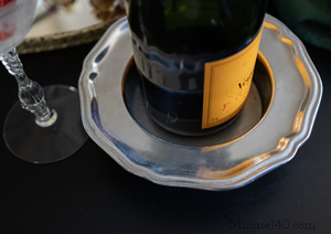 希少 錫 ワインボトル ホルダー コースター ピューター 花リム 皿 アメリカ 輸入 什器 アンティーク ビンテージ 小物入れ 菓子器 深皿 
