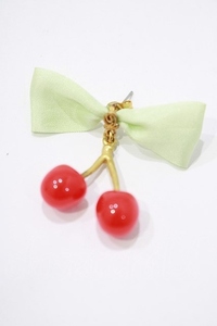 Q-pot. / Cherry Pierce レッド H-24-04-28-018-QP-AC-KB-ZH