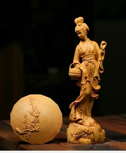 中国美術 細密彫刻 木彫り「仕女」美人 美術品 置物 車内置物 総高:20㎝