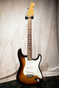 ♪Fender USA American Vintage Stratocaster フェンダー アメリカンビンテージ ストラトキャスター ☆D 0527
